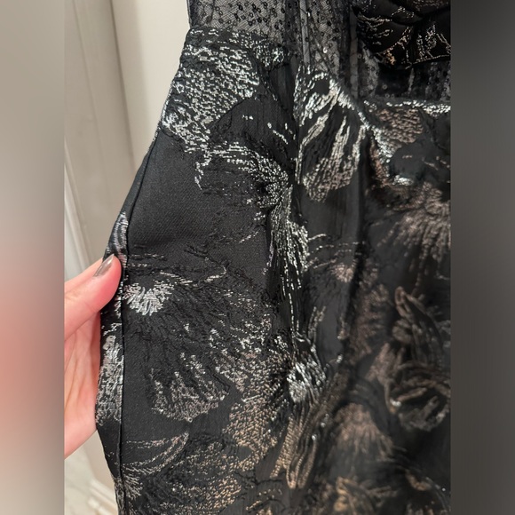 Glamorous Black Floral Christmas Mesh Sequins Off-Shoulder Dress - Picture 15 of 16